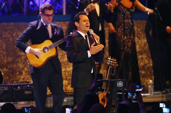 Marc Anthony Returns to No. 1 on Hot Latin Songs